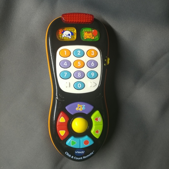 VTech Click & Count Remote Sounds Music & Lights Up Toy - Picture 15 of 15